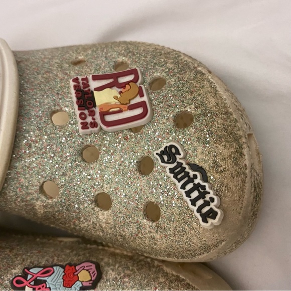 Crocs Classic Girls Size C13 Glitter Rubber Slip On Clog With Swift Music Charms - Picture 10 of 15